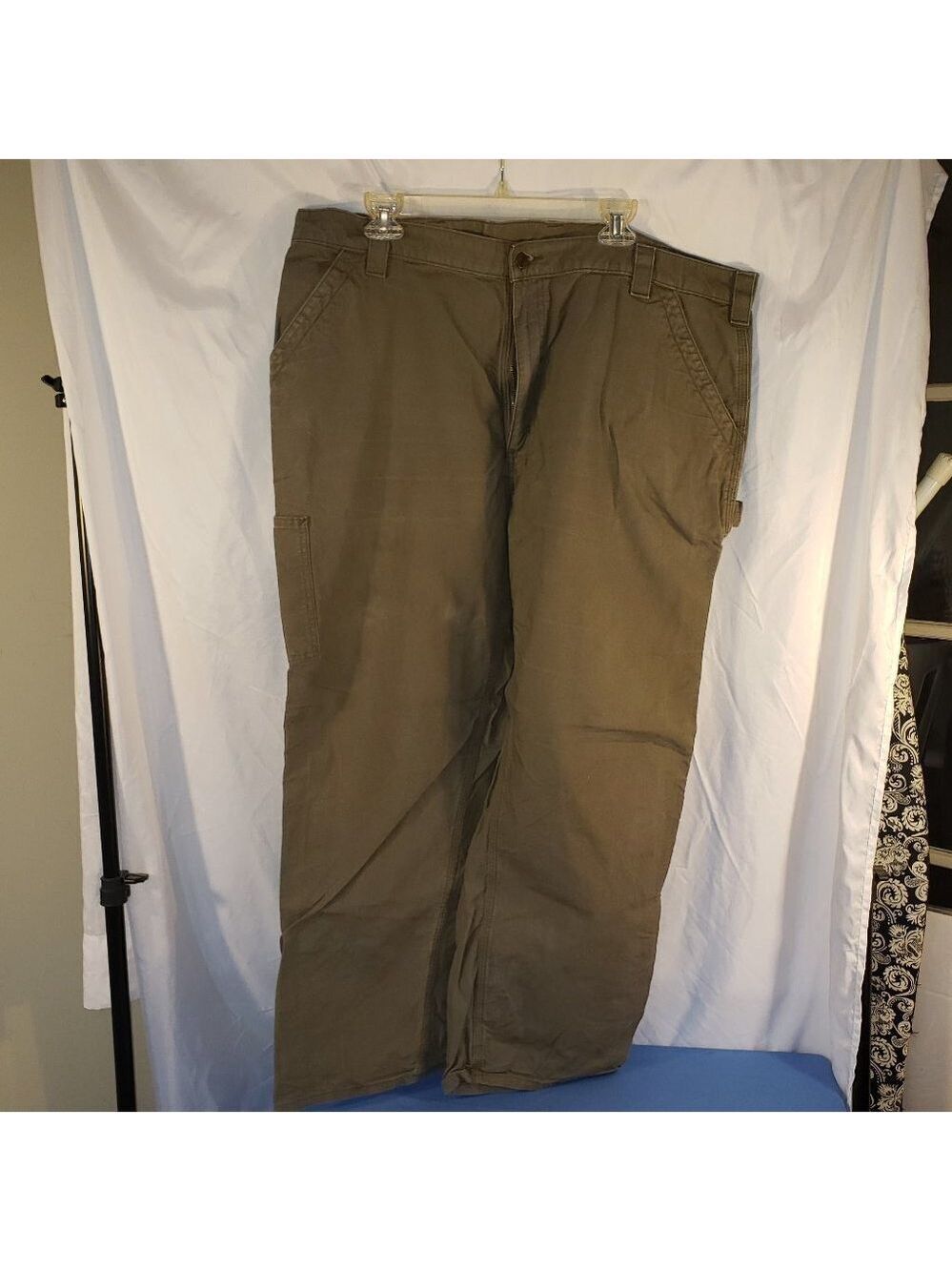 Carhartt Men's Original Dungaree Fit Cargo Pants, 42W x 30L, Moss